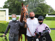 Genesius after his win at Goodwood with jockey Morgan Cole and stable staff Annabel Willis & Henryk Grzeskowiak  - 11 June 2021